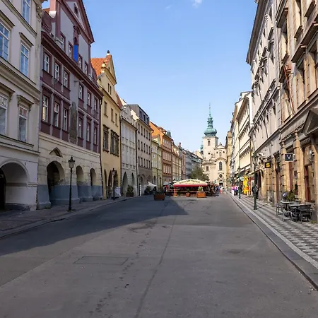 Luxury 2br In Old Town With Ac By Easybnb Premium * 프라하