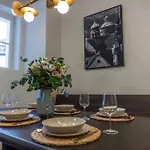Apartment Luxury 2br In Old Town With Ac By Easybnb Premium Prag