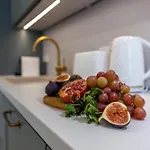 Luxury 2br In Old Town With Ac By Easybnb Premium Apartment Prag