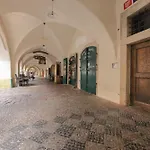 Luxury 2br In Old Town With Ac By Easybnb Premium Apartment