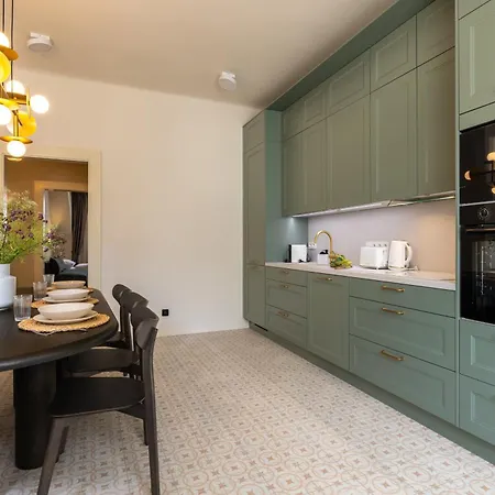 Luxury 2 Bedroom With Ac In The Old Town Prague
