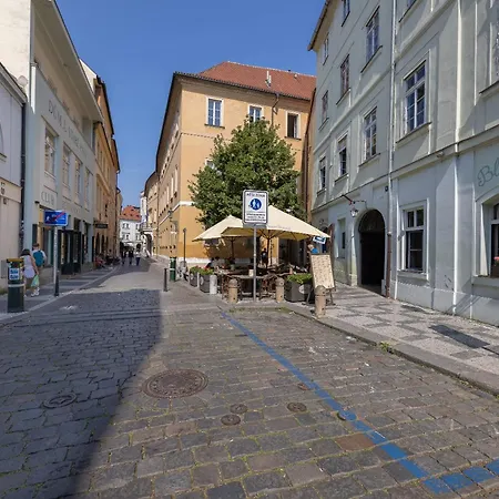 Luxury 2 Bedroom With Ac In The Old Town